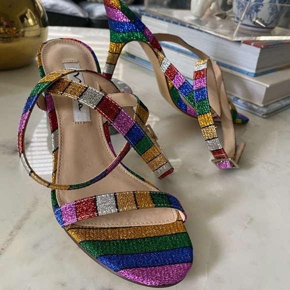 ✨NIB✨ Nina Vanna Heels in Rainbow 🌈 - Picture 3 of 6